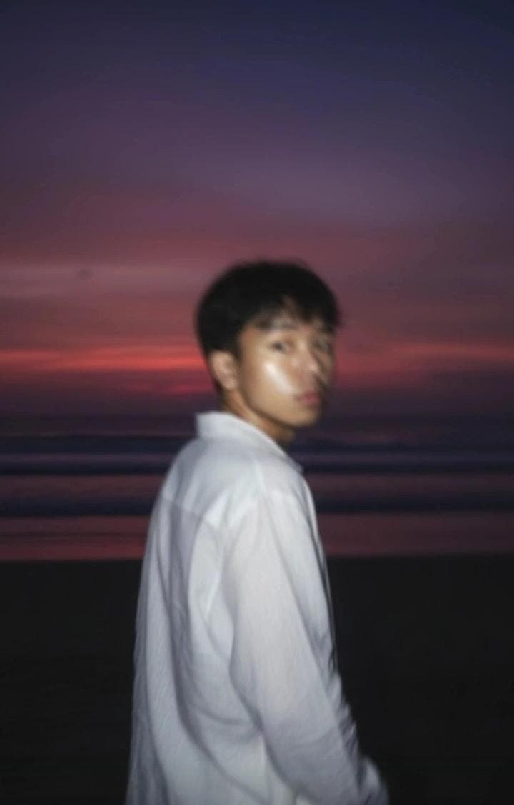 Profile picture of Ramsy, a Frontend Developer and UI/UX Designer